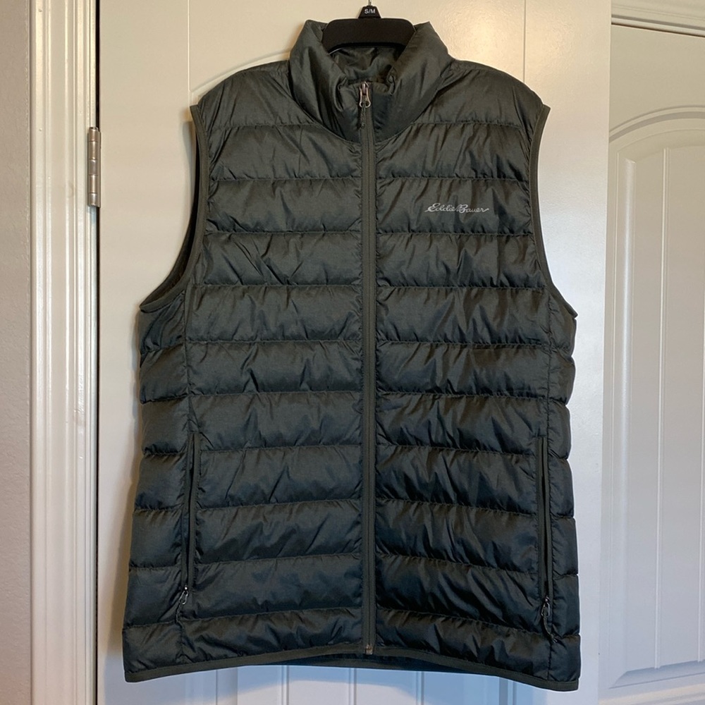 Eddie Bauer, EB650, Down insulated puffer vest! Men’s Size M